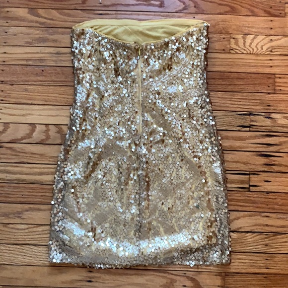 Gold sequin strapless dress - Picture 3 of 5